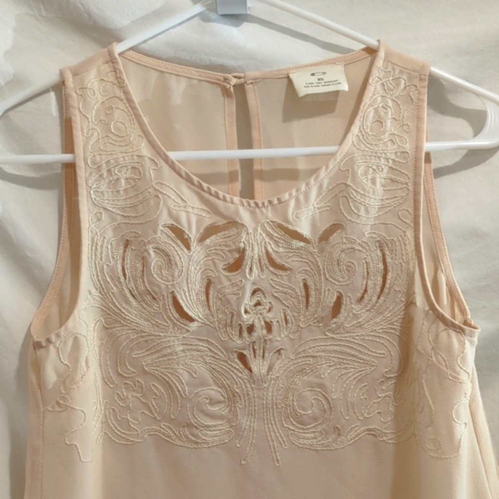 Pins And Needles | Urban Outfitters | Embroidery Openwork Sleeveless Top | XS